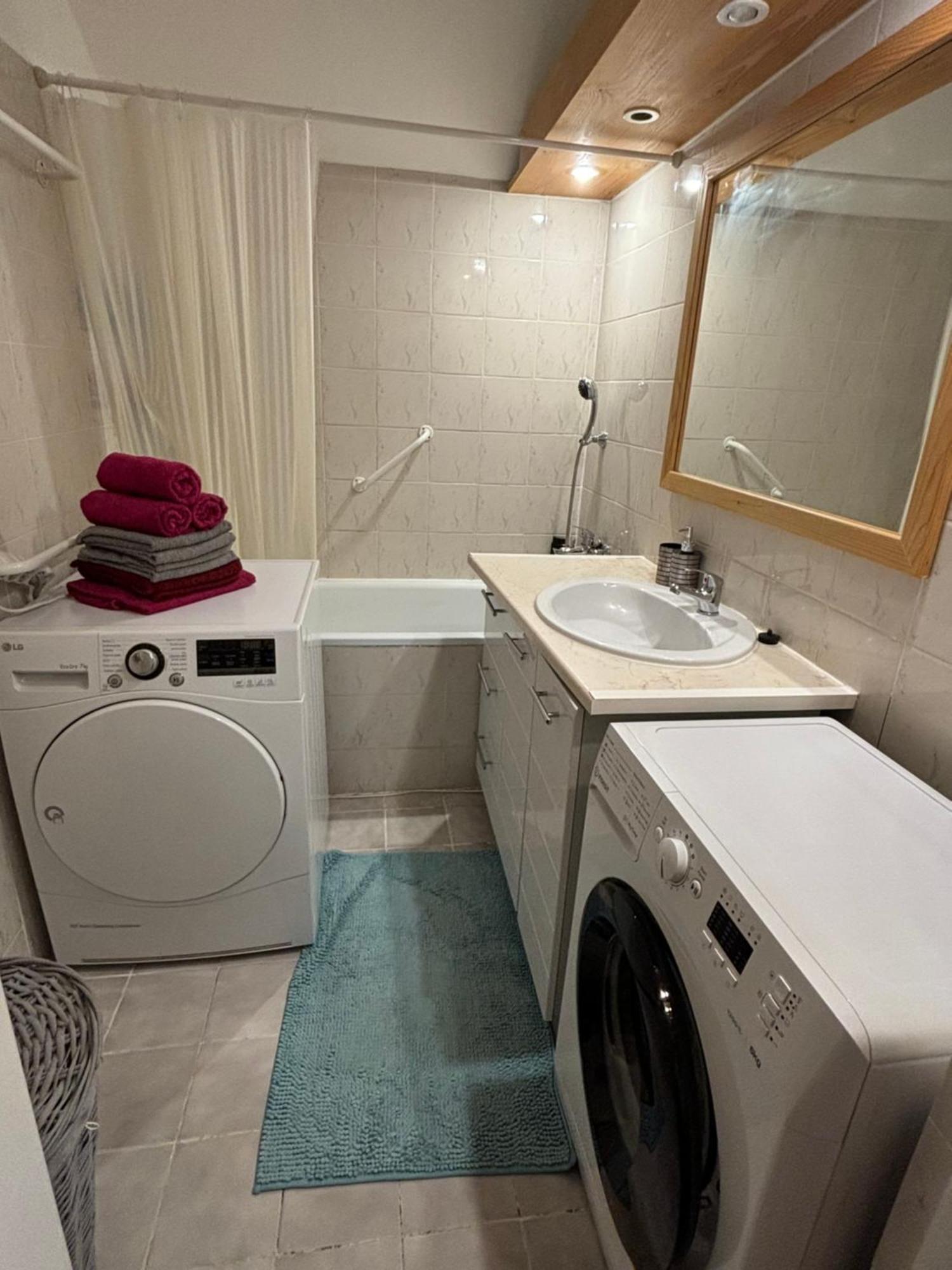 Apartman V Sirsom Centre Martina Nice S Klimatizaciou Exterior foto